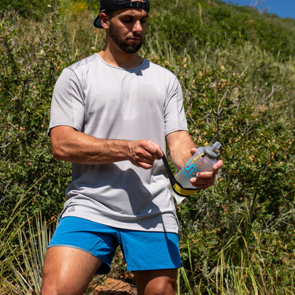 Ultimate Direction –  Flask de hidratación Clutch Wrap Onyx